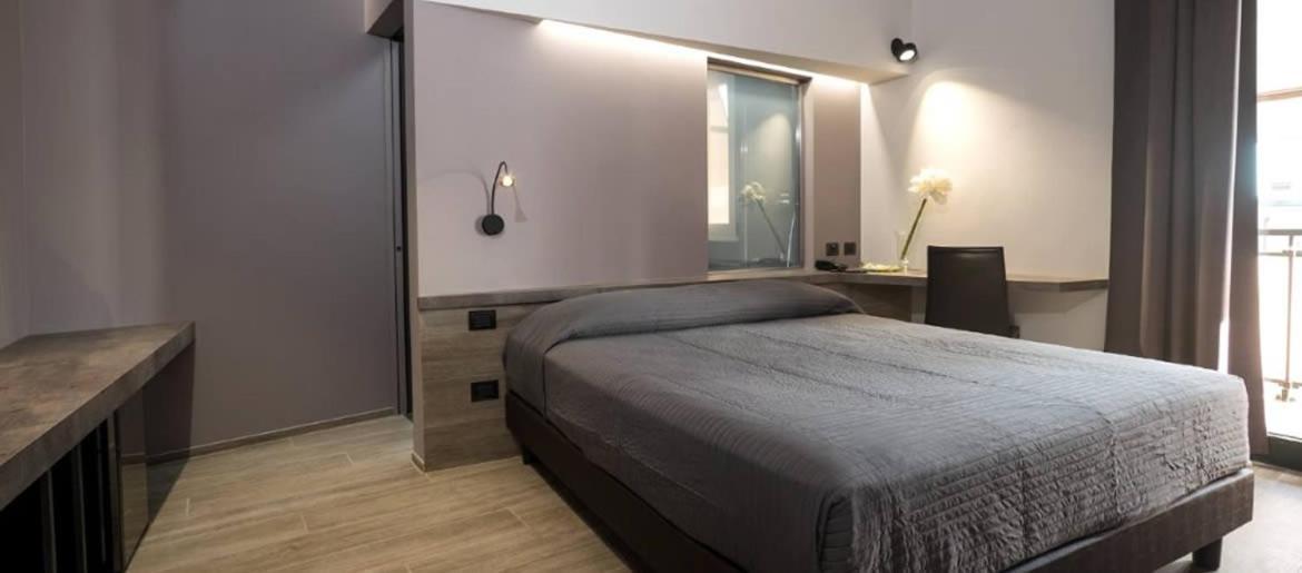 Hotel Dei Nani Ези Экстерьер фото
