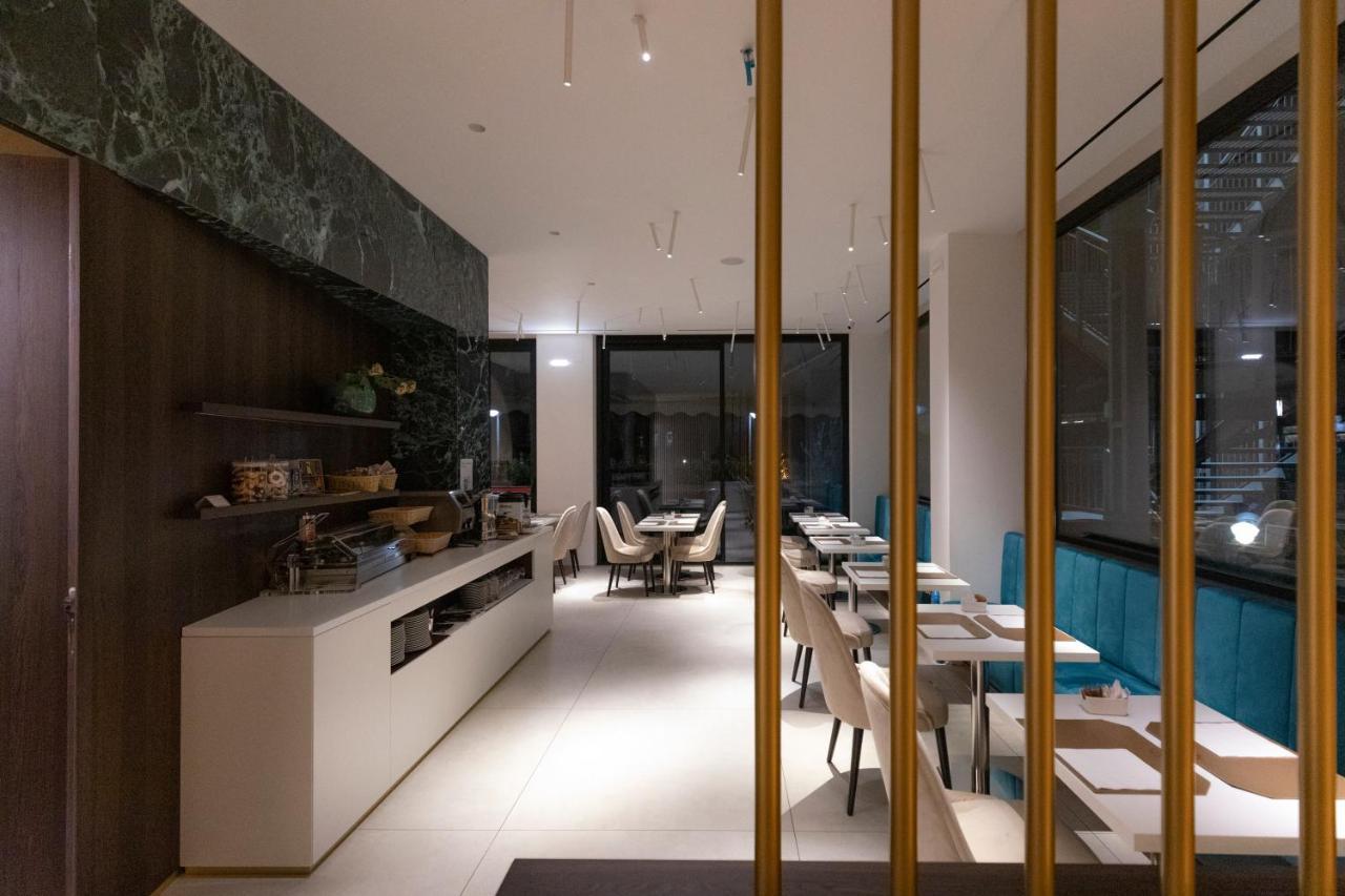 Hotel Dei Nani Ези Экстерьер фото