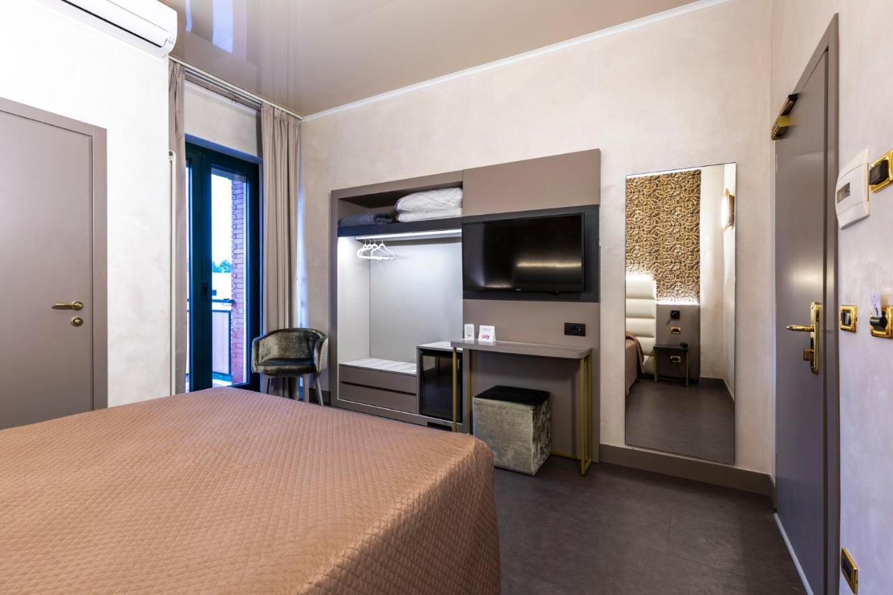 Hotel Dei Nani Ези Экстерьер фото