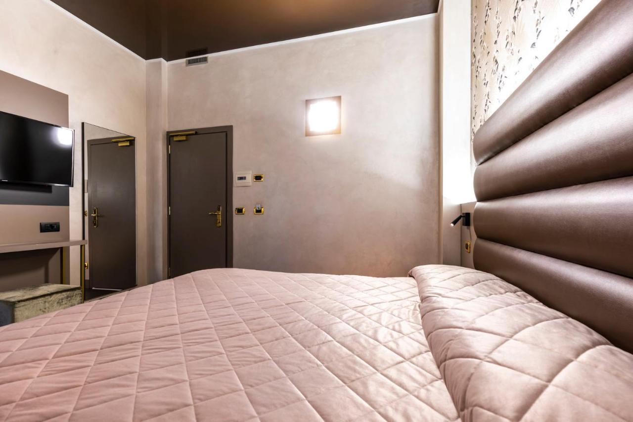 Hotel Dei Nani Ези Экстерьер фото