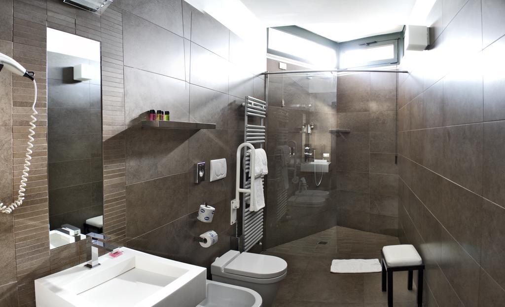 Hotel Dei Nani Ези Номер фото